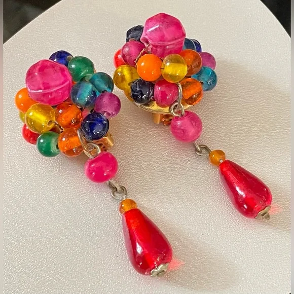 VTG Unique Bold Dangling Cluster Clip On Colorful Beaded Statement Earrings MCM - Picture 4 of 8